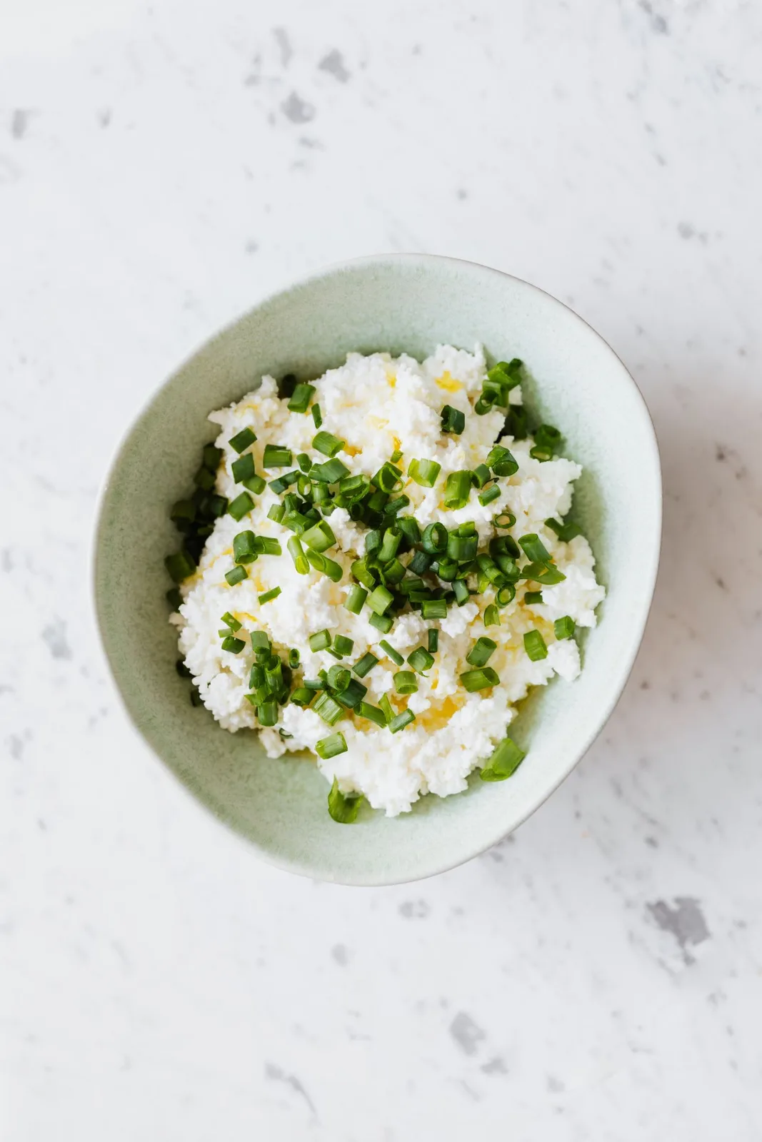 Fat-free cottage cheese with cracked pepper, a high-protein snack